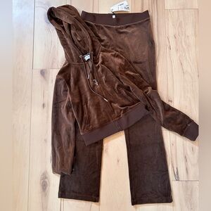 NWT Juicy Couture Chocolate Brown Velvet Sweat Set